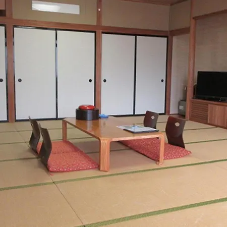 Nunohiki Onsen 3*